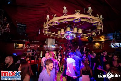 Hot Pants Meets Stilettos Party at MIXX Bangkok — photo 73
