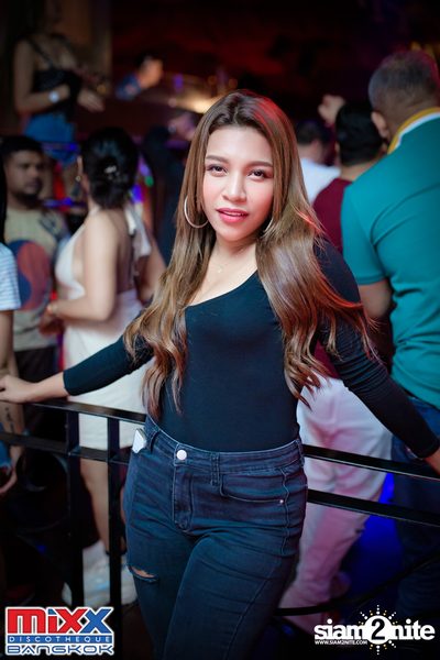 Hot Pants Meets Stilettos Party at MIXX Bangkok — photo 76