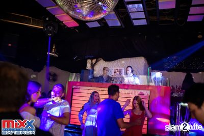 Hot Pants Meets Stilettos Party at MIXX Bangkok — photo 79