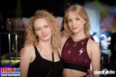 Hot Pants Meets Stilettos Party at MIXX Bangkok — photo 85