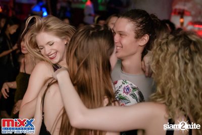 Hot Pants Meets Stilettos Party at MIXX Bangkok — photo 87