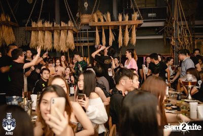 Oat Pramote at AINU Bar — photo 79