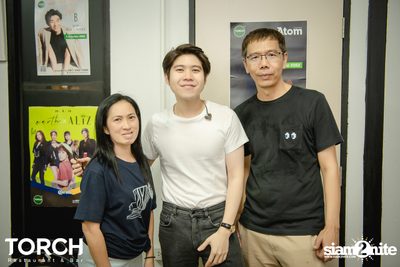 Atom Chanakan ที่ ทอร์ช เรสเตอร์รอง แอนด์ บาร์ — photo 69