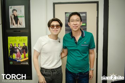 Atom Chanakan ที่ ทอร์ช เรสเตอร์รอง แอนด์ บาร์ — photo 71