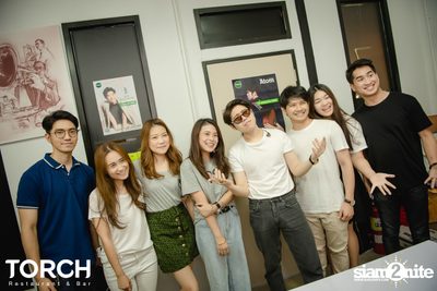 Atom Chanakan ที่ ทอร์ช เรสเตอร์รอง แอนด์ บาร์ — photo 79