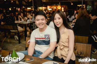 Atom Chanakan ที่ ทอร์ช เรสเตอร์รอง แอนด์ บาร์ — photo 87