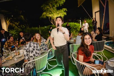 Atom Chanakan ที่ ทอร์ช เรสเตอร์รอง แอนด์ บาร์ — photo 98