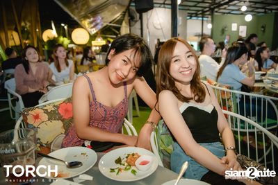 Atom Chanakan ที่ ทอร์ช เรสเตอร์รอง แอนด์ บาร์ — photo 145