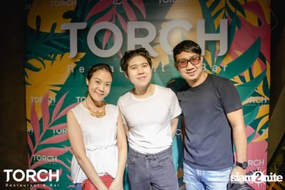 Atom Chanakan ที่ ทอร์ช เรสเตอร์รอง แอนด์ บาร์ — photo 151