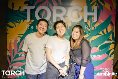 Atom Chanakan ที่ ทอร์ช เรสเตอร์รอง แอนด์ บาร์ — photo 161