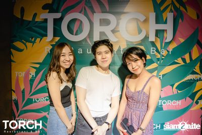 Atom Chanakan ที่ ทอร์ช เรสเตอร์รอง แอนด์ บาร์ — photo 163
