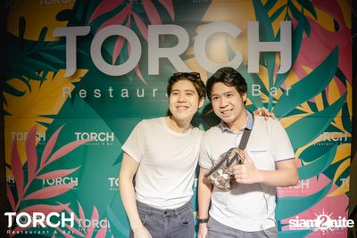 Atom Chanakan ที่ ทอร์ช เรสเตอร์รอง แอนด์ บาร์ — photo 166