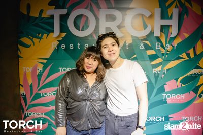 Atom Chanakan ที่ ทอร์ช เรสเตอร์รอง แอนด์ บาร์ — photo 168