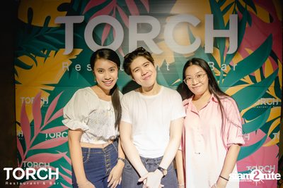 Atom Chanakan ที่ ทอร์ช เรสเตอร์รอง แอนด์ บาร์ — photo 170
