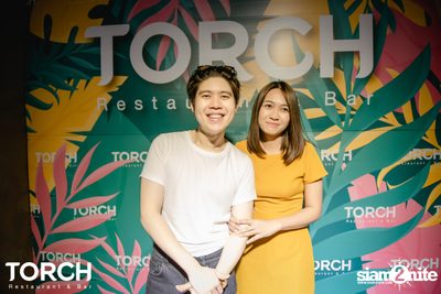 Atom Chanakan ที่ ทอร์ช เรสเตอร์รอง แอนด์ บาร์ — photo 172