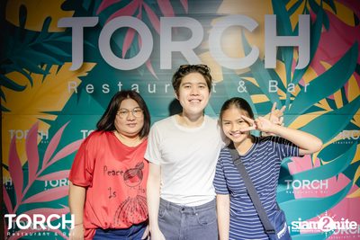 Atom Chanakan ที่ ทอร์ช เรสเตอร์รอง แอนด์ บาร์ — photo 187