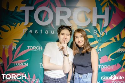 Atom Chanakan ที่ ทอร์ช เรสเตอร์รอง แอนด์ บาร์ — photo 189