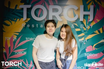 Atom Chanakan ที่ ทอร์ช เรสเตอร์รอง แอนด์ บาร์ — photo 190