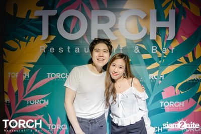 Atom Chanakan ที่ ทอร์ช เรสเตอร์รอง แอนด์ บาร์ — photo 193