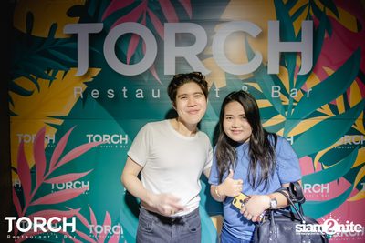 Atom Chanakan ที่ ทอร์ช เรสเตอร์รอง แอนด์ บาร์ — photo 200
