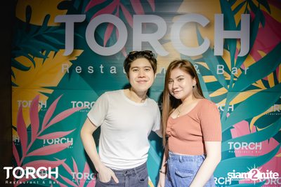 Atom Chanakan ที่ ทอร์ช เรสเตอร์รอง แอนด์ บาร์ — photo 206