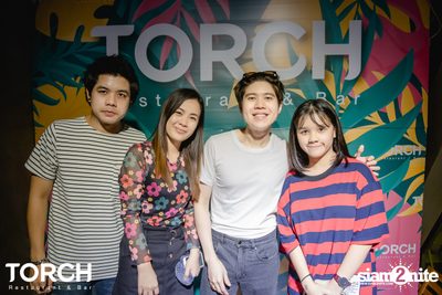 Atom Chanakan ที่ ทอร์ช เรสเตอร์รอง แอนด์ บาร์ — photo 214