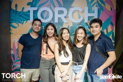 Atom Chanakan ที่ ทอร์ช เรสเตอร์รอง แอนด์ บาร์ — photo 221