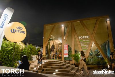 Atom Chanakan ที่ ทอร์ช เรสเตอร์รอง แอนด์ บาร์ — photo 225