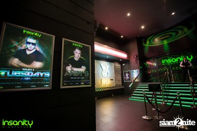Loopers ที่ อินเซนิตี้ ไนท์คลับ — photo 1