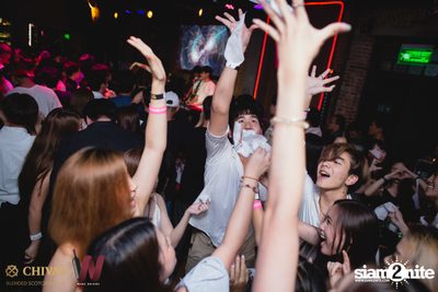 Ink Waruntorn x Meyou at Wine Bridge Plus — photo 92