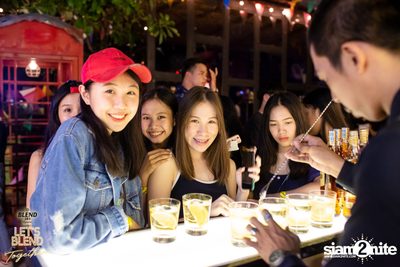 Let's Blend Together ที่ อ่าวอุดมสโมสร ศรีราชา — photo 35