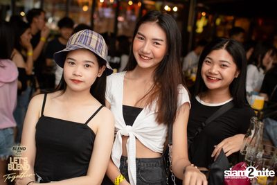 Let's Blend Together ที่ อ่าวอุดมสโมสร ศรีราชา — photo 50