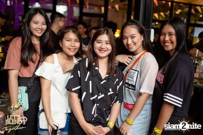 Let's Blend Together ที่ อ่าวอุดมสโมสร ศรีราชา — photo 52