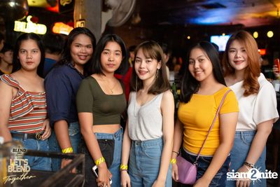 Let's Blend Together ที่ อ่าวอุดมสโมสร ศรีราชา — photo 53