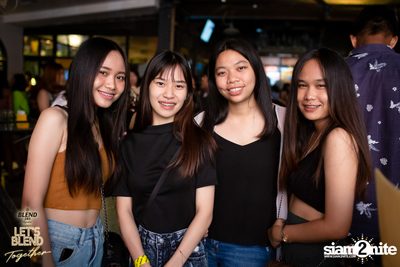 Let's Blend Together ที่ อ่าวอุดมสโมสร ศรีราชา — photo 57