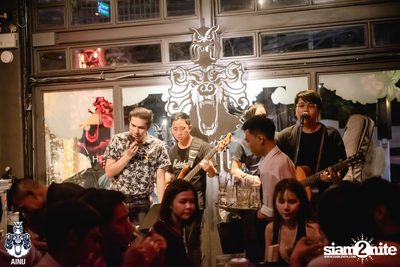 Friday Night at Ainu Bar — photo 8