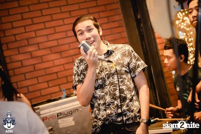 Friday Night at Ainu Bar — photo 12
