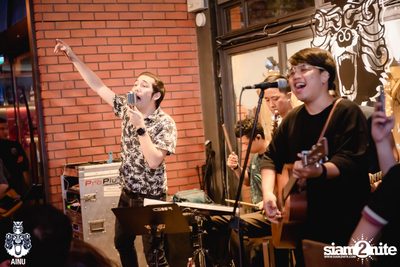 Friday Night at Ainu Bar — photo 21