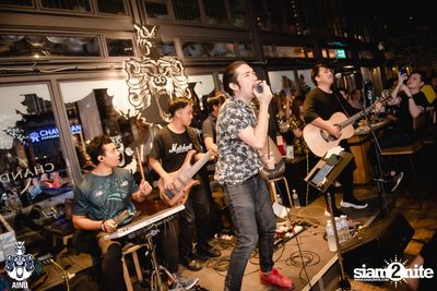 Friday Night at Ainu Bar — photo 25