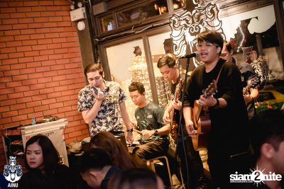 Friday Night at Ainu Bar — photo 34