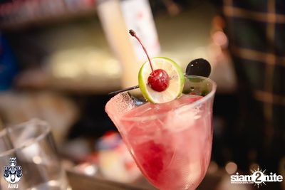 Friday Night at Ainu Bar — photo 86