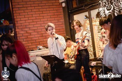 Friday Night at Ainu Bar — photo 96