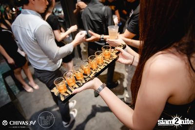 Pod Moderndog x Noi Pru ที่ เพลย์ลิสต์ เอกมัย — photo 18