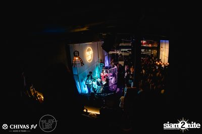 Pod Moderndog x Noi Pru ที่ เพลย์ลิสต์ เอกมัย — photo 44