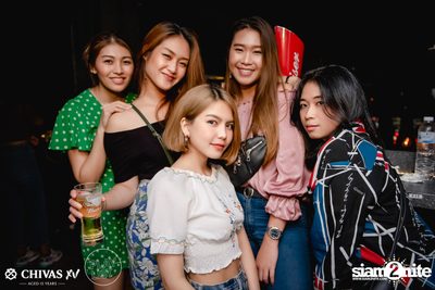 Pod Moderndog x Noi Pru ที่ เพลย์ลิสต์ เอกมัย — photo 53