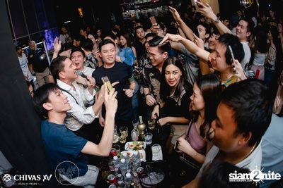 Pod Moderndog x Noi Pru ที่ เพลย์ลิสต์ เอกมัย — photo 113