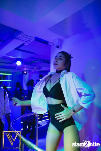 Saturday Night at V Nightclub — photo 21