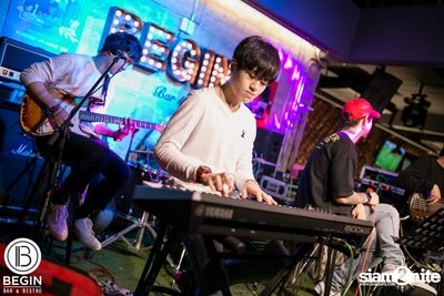 Budweiser นำเสนอ Youngohm & Maiyarap ที่ บีกิน บาร์ — photo 6