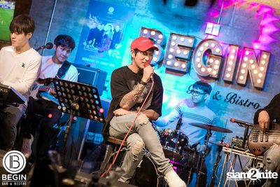 Budweiser นำเสนอ Youngohm & Maiyarap ที่ บีกิน บาร์ — photo 12
