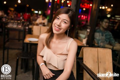 Budweiser นำเสนอ Youngohm & Maiyarap ที่ บีกิน บาร์ — photo 14